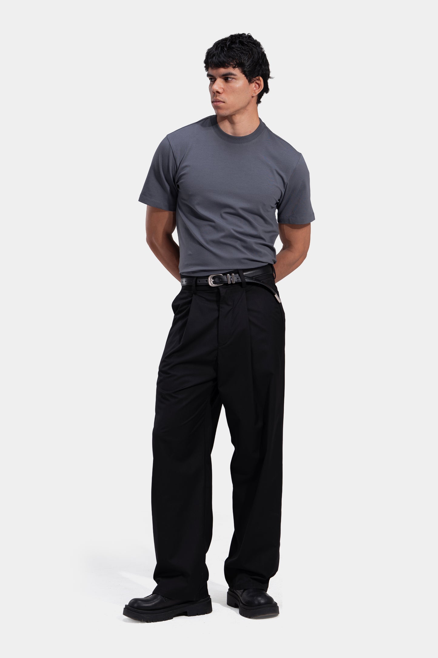Tapered Waist Pleated Pants