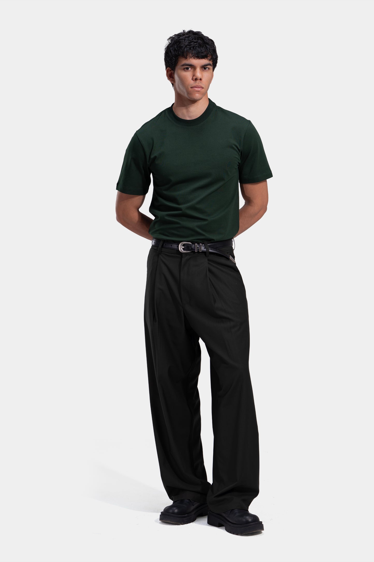 Tapered Waist Pleated Pants