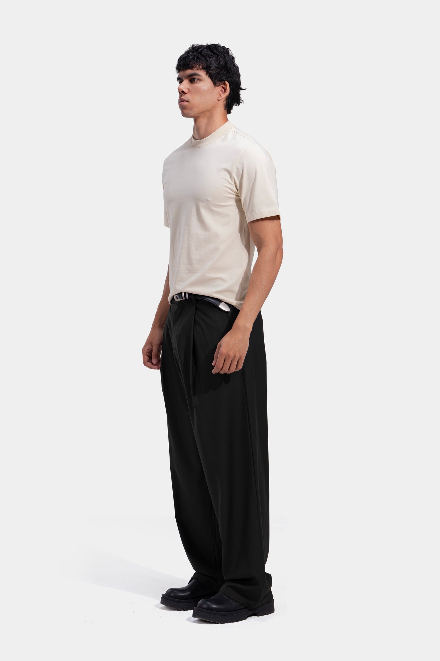 Tapered Waist Pleated Pants