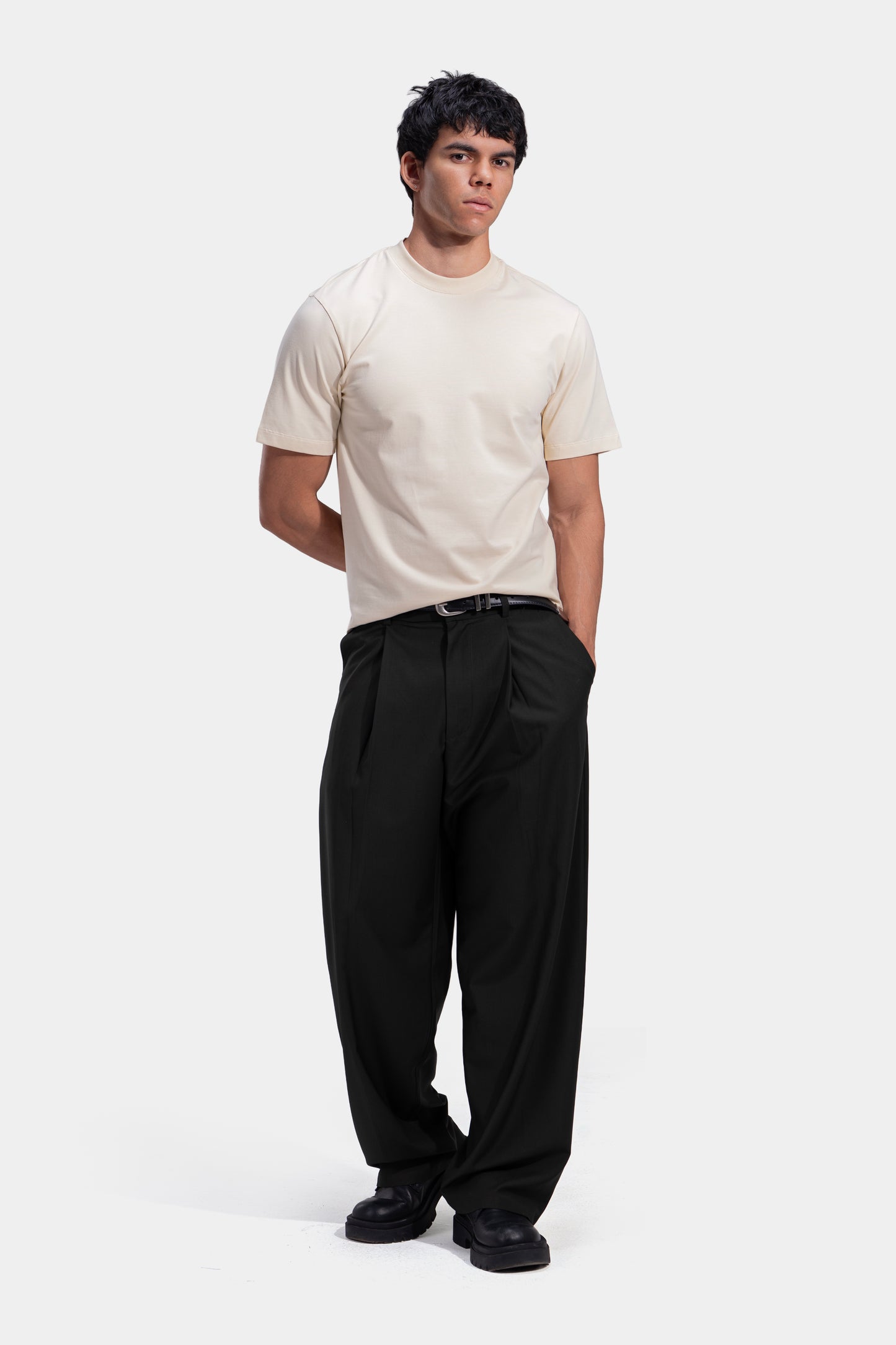 Tapered Waist Pleated Pants