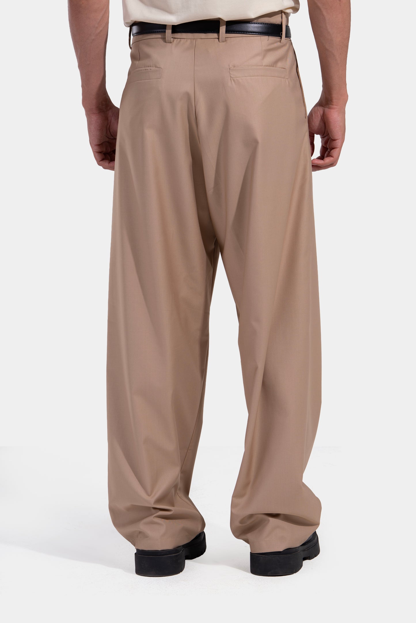 Tapered Waist Pleated Pants