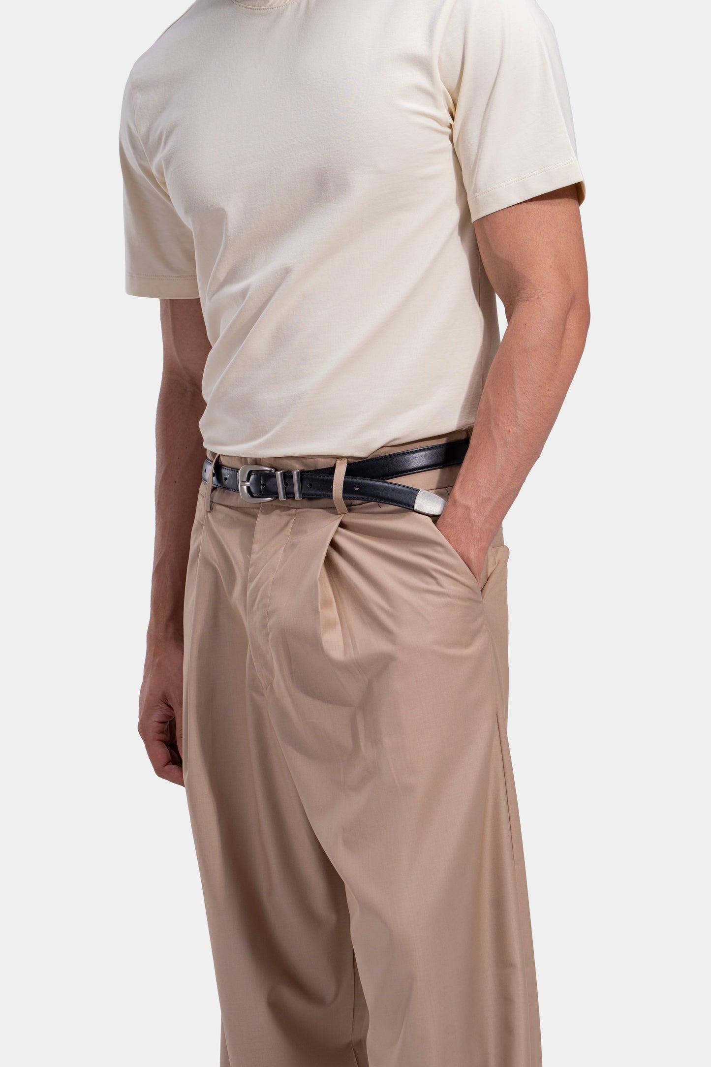 Tapered Waist Pleated Pants