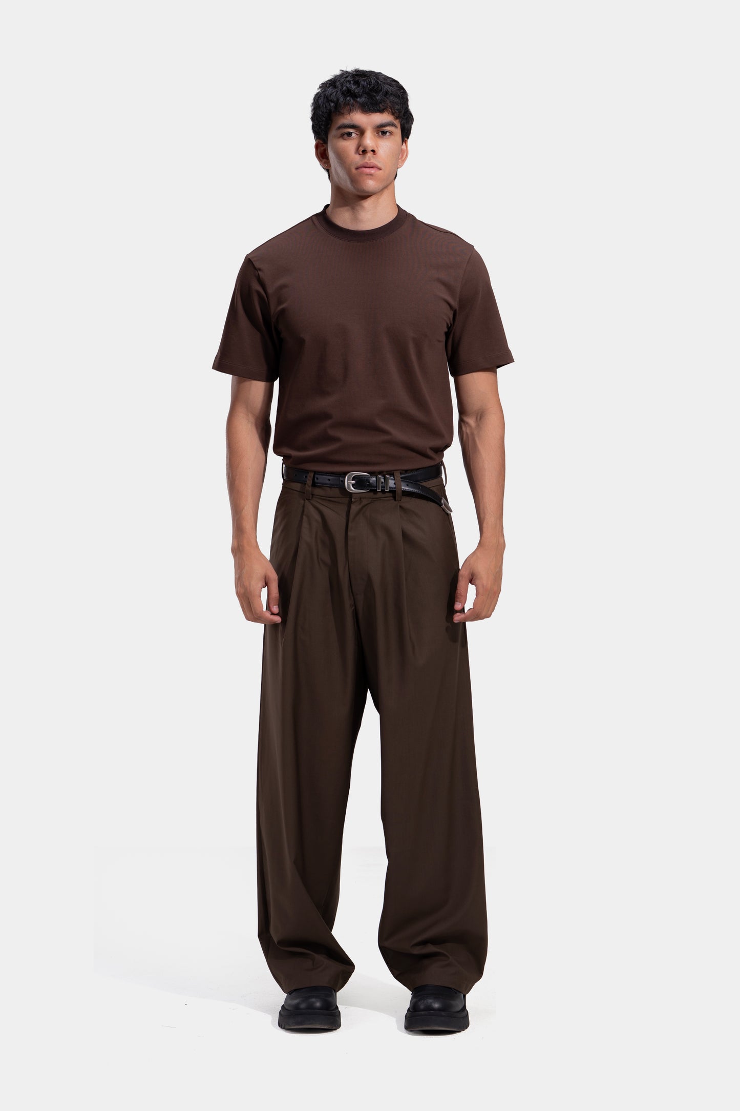 Tapered Waist Pleated Pants