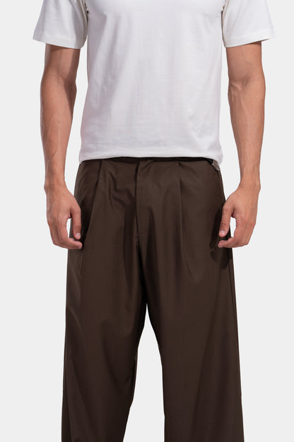 Tapered Waist Pleated Pants