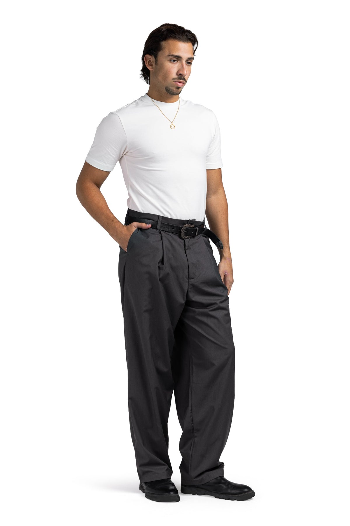 Pleated Tailored (Light Beige)